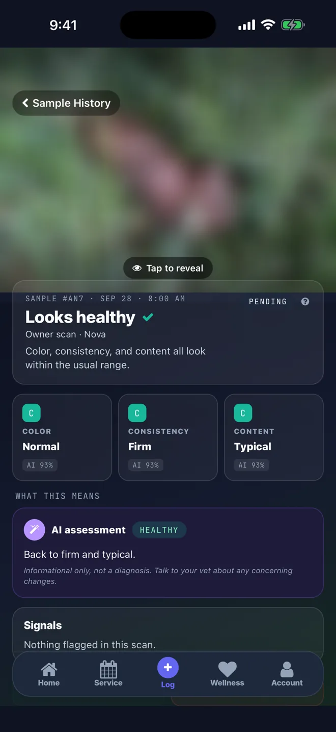 The app's scan result screen, with the sample photo hidden behind a tap to reveal blur and the three observations listed below it